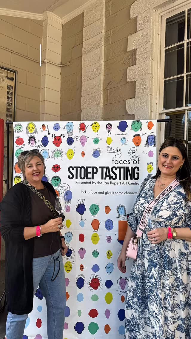 STOEP TASTING 2026

Stocked up on SO MUCH wine for the cellar at the new house 🍷 

‘n Fees soos altyd, al was ek siek. Reeds bespreek vir 2027 - sien julle daar! 🥂

#stoeptasting #graaffreinet #karoowineclub #winetasting #winefestival